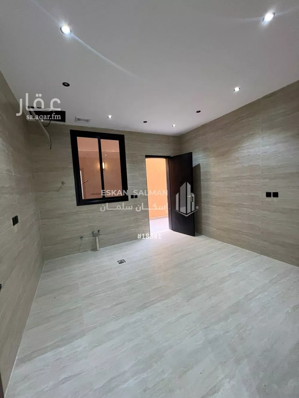 شقة 7 غرف في الرمال 4