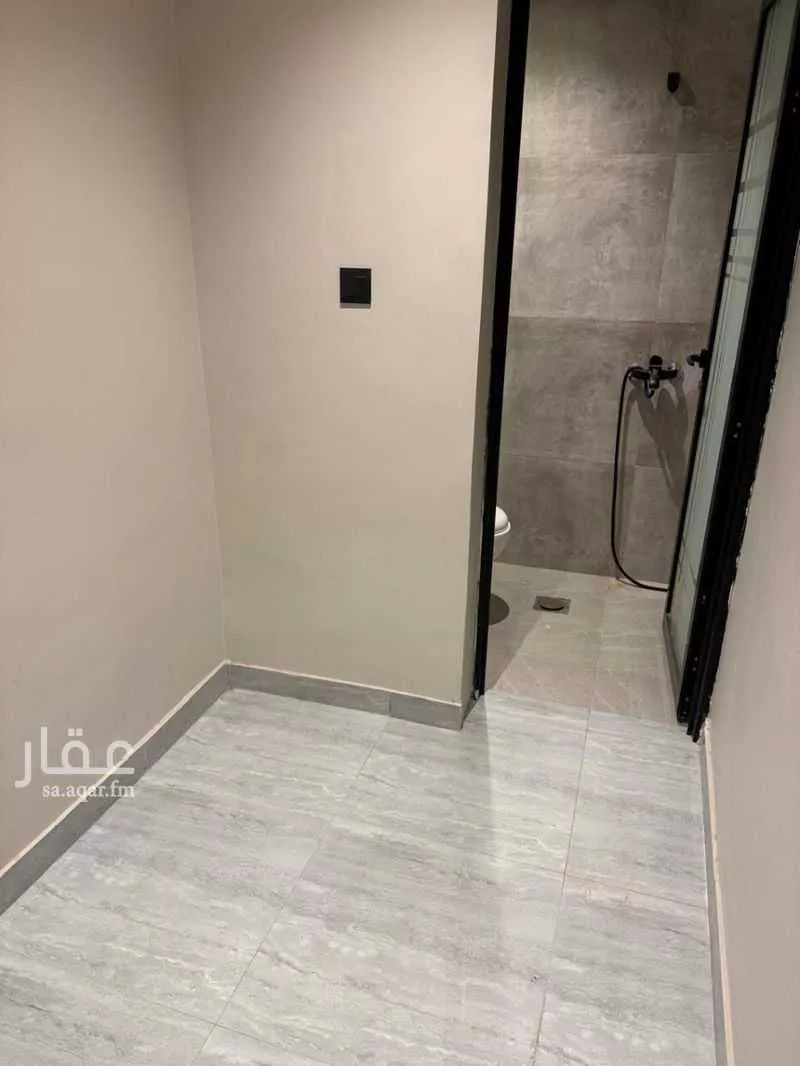 شقة 5 غرف في الحمرا 5