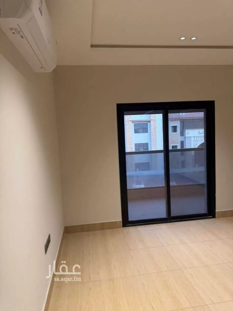 شقة 5 غرف في الحمرا 2