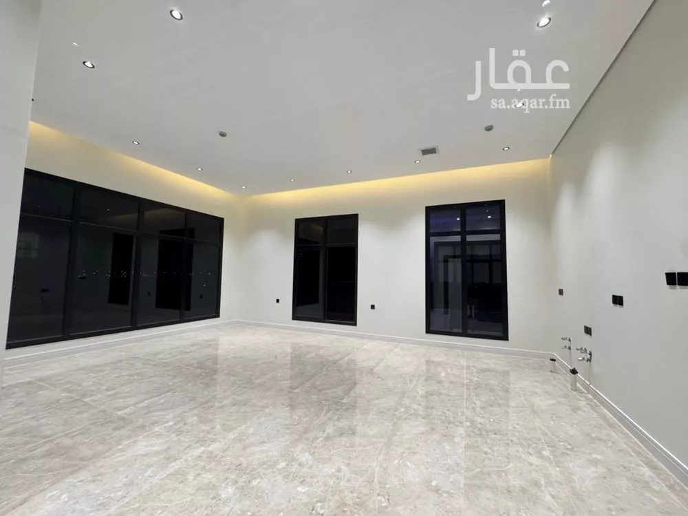 5 bedroom apartment in Al Mahdiyyah, Riyadh 13