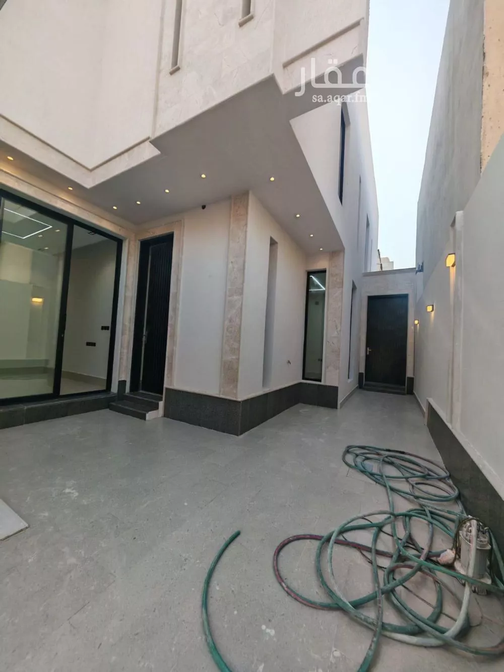 6 bedroom villa in Al Uraija Al Gharbiyah 2