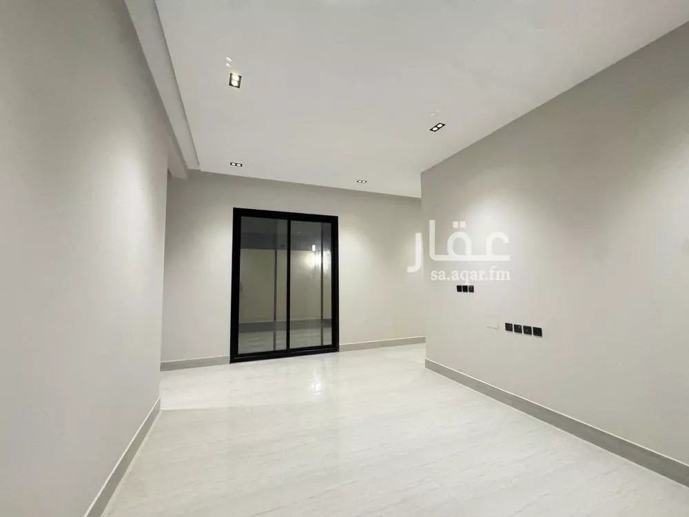 فيلا 6 غرف في المهدية 5