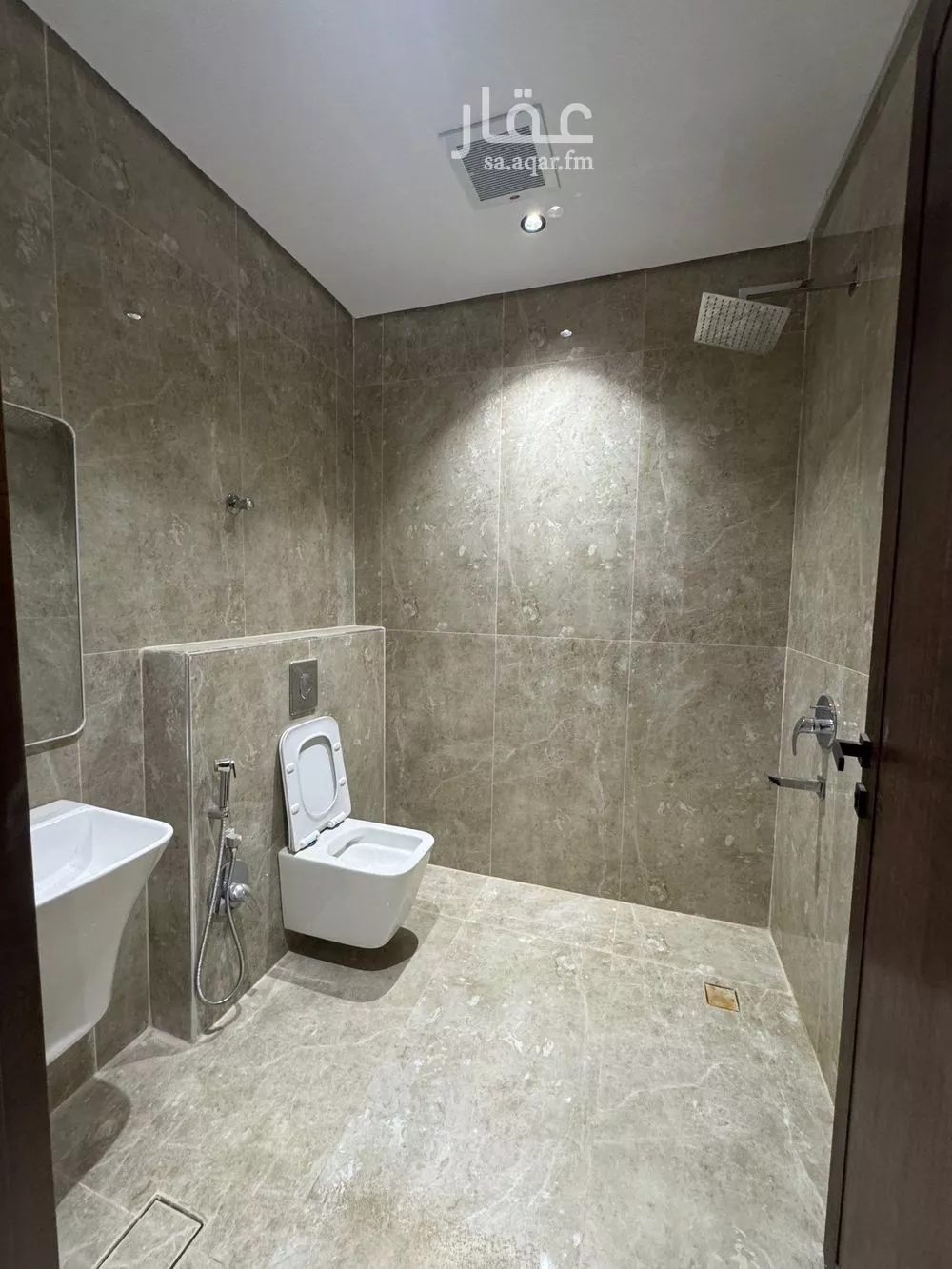 6 bedroom villa in Al Mahdiyyah, Riyadh 22