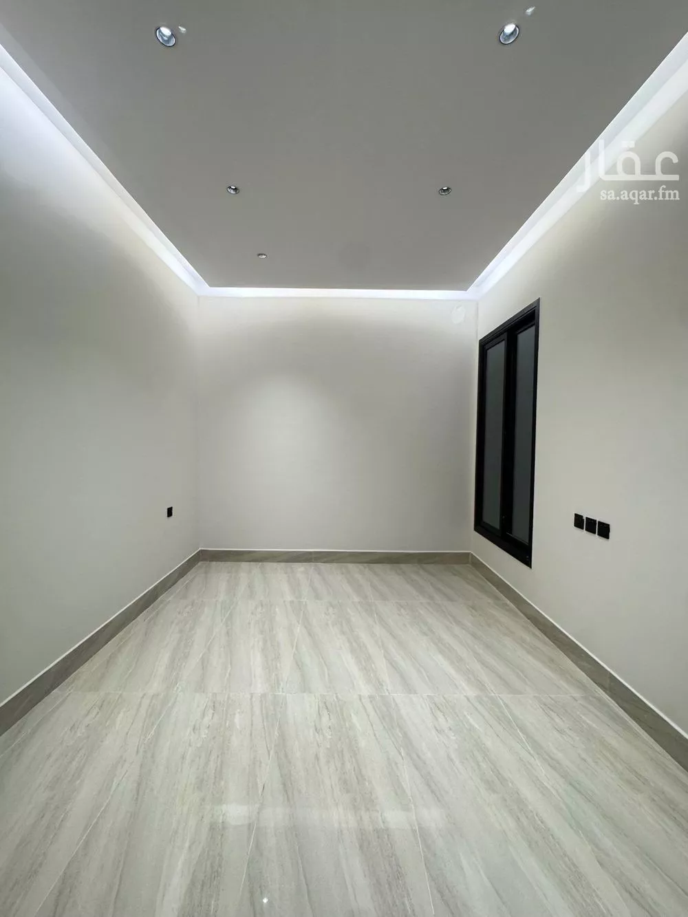 فيلا 5 غرف في ديراب 4