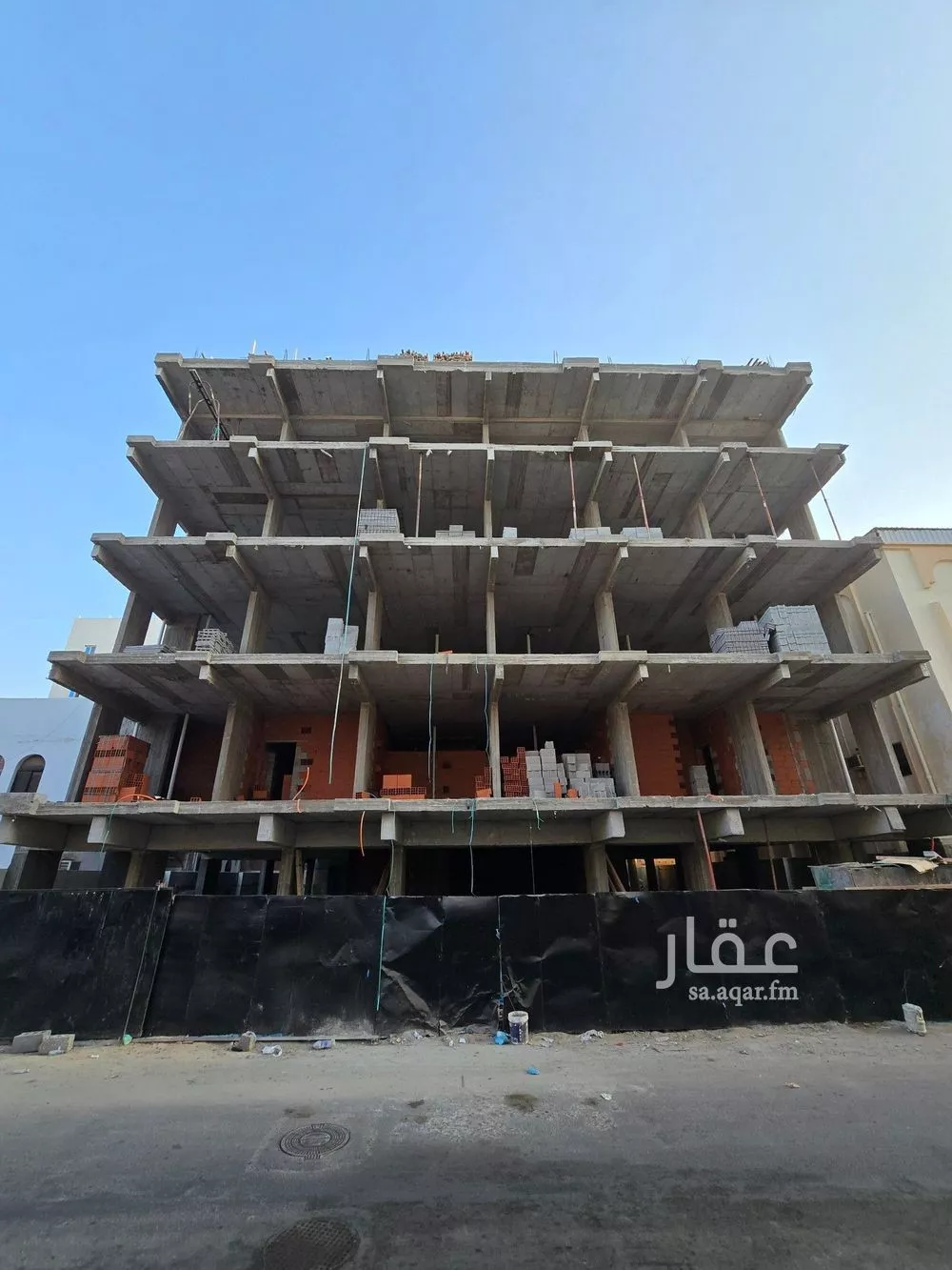 شقة 4 غرف في النزهة 2