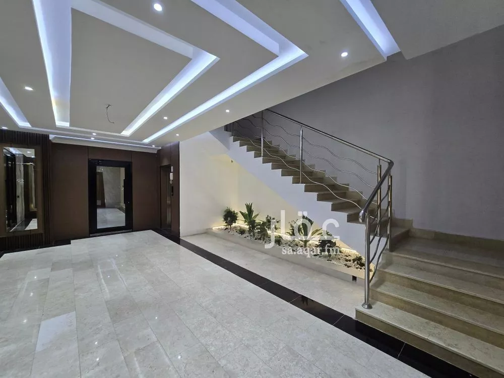 شقة 5 غرف في النزهة 2