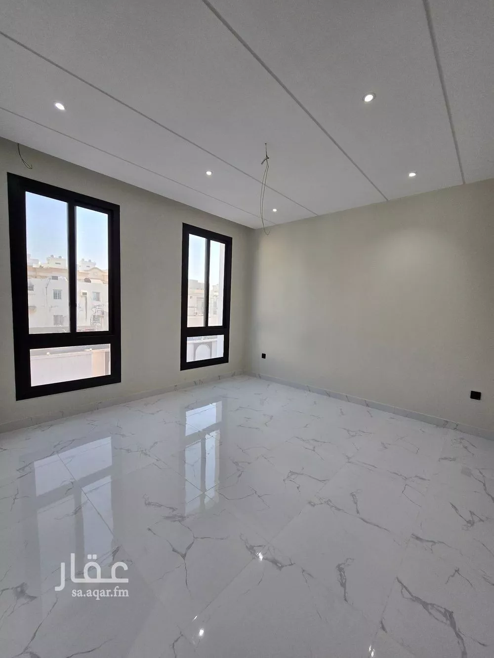 شقة 5 غرف في النزهة 1