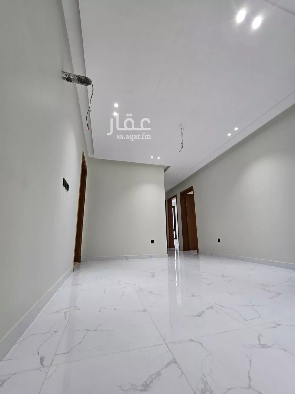 شقة 5 غرف في النزهة 5