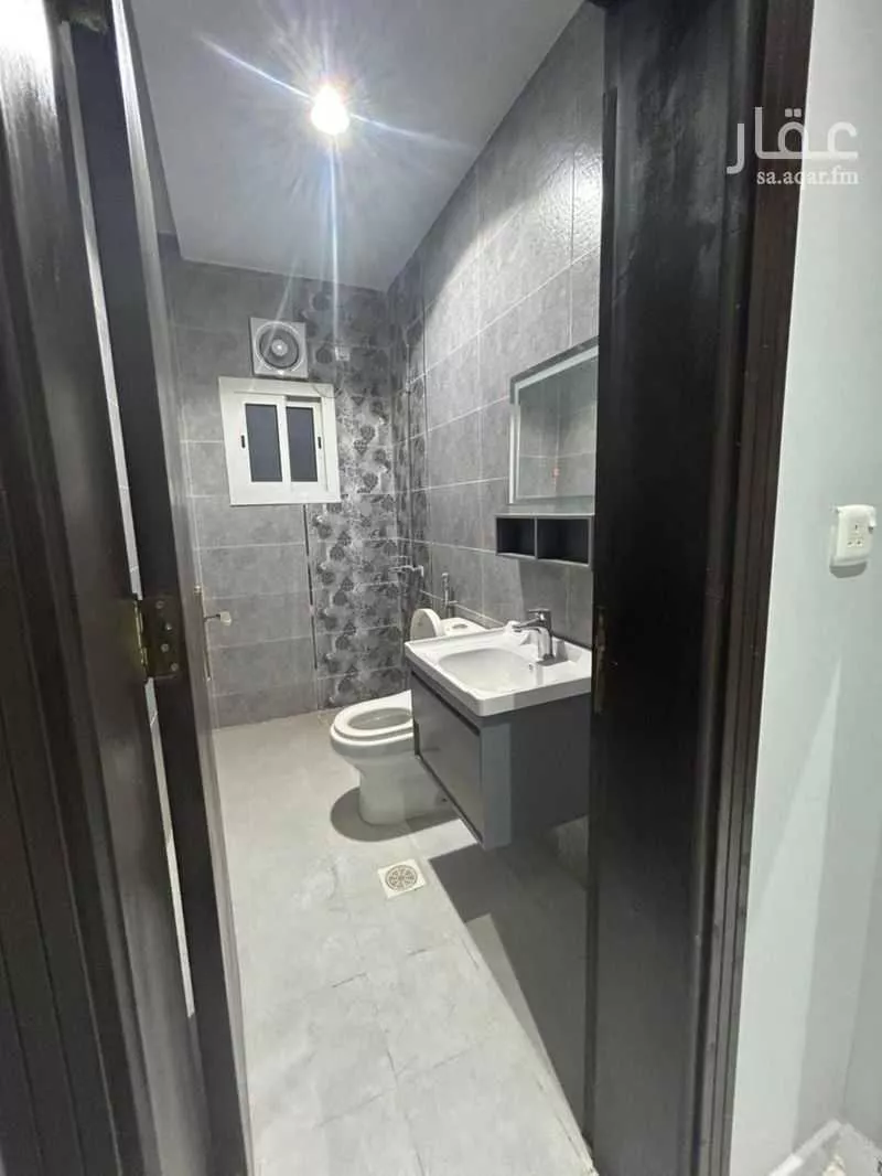 شقة 5 غرف في الريان 3