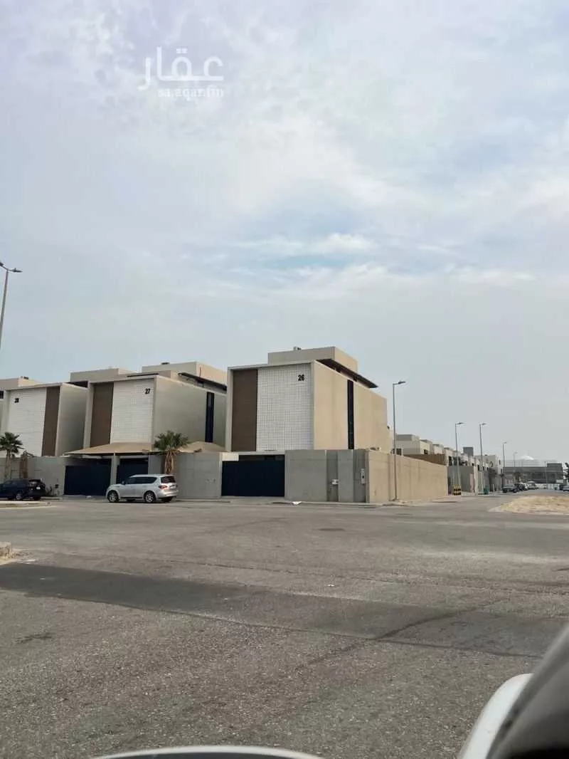 فيلا 9 غرف في البحر 2