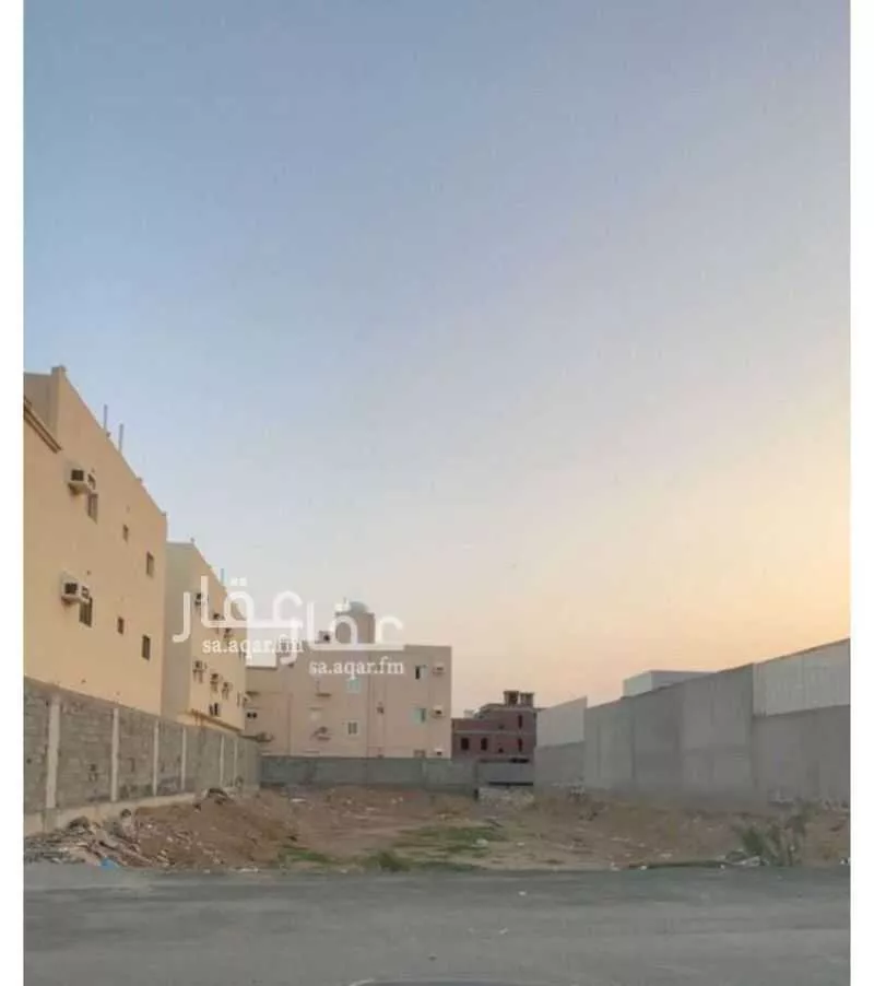 أرض 900 م² في الصوارى