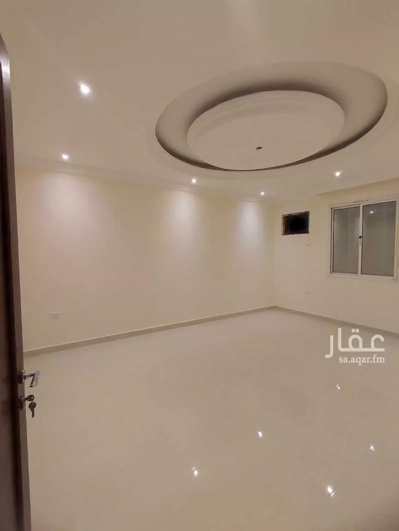 شقة 4 غرف في النزهة 3