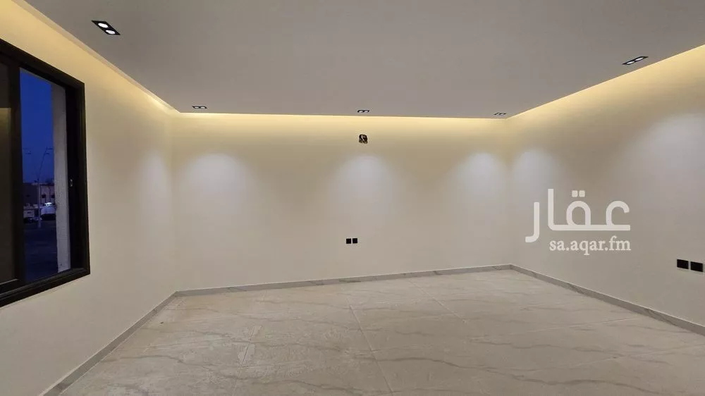3 bedroom floor in Dirab 4