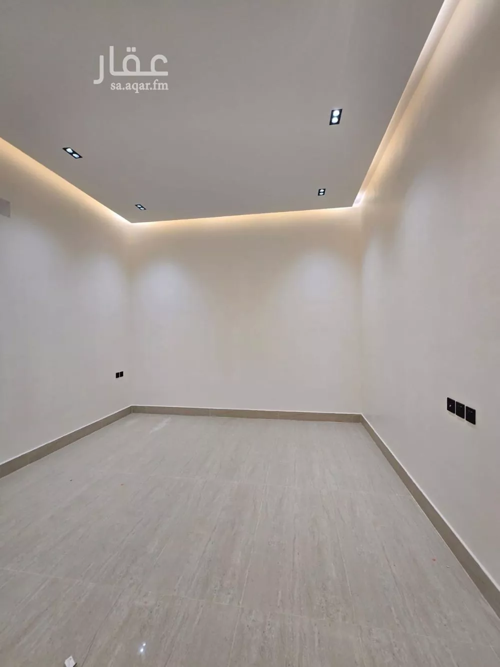 3 bedroom floor in Dahiat Namar 4