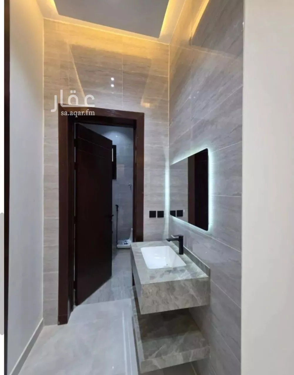 3 bedroom floor in Dahiat Namar 2