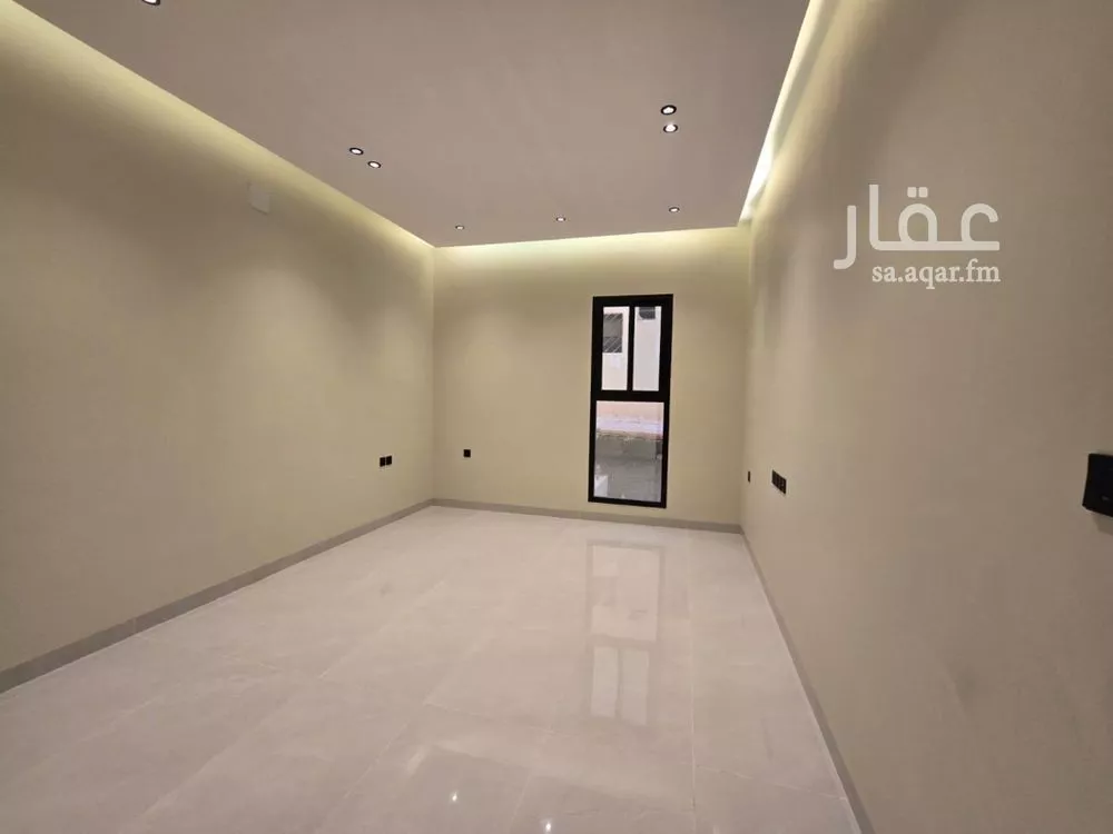 3 bedroom floor in As Suwaidi Al Gharabi 3