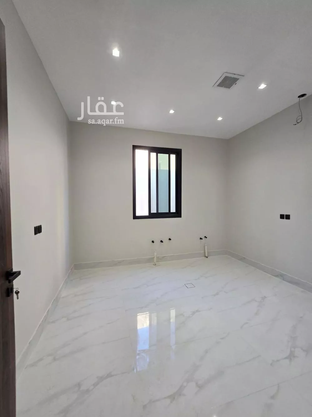 3 bedroom floor in Al Hazm 5