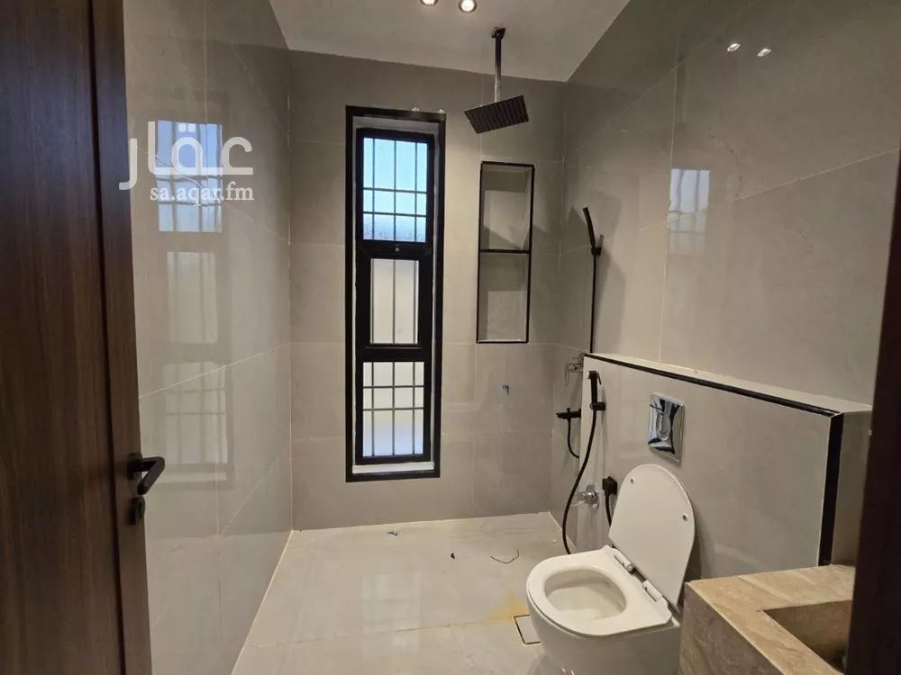 3 bedroom floor in As Suwaidi Al Gharabi 2