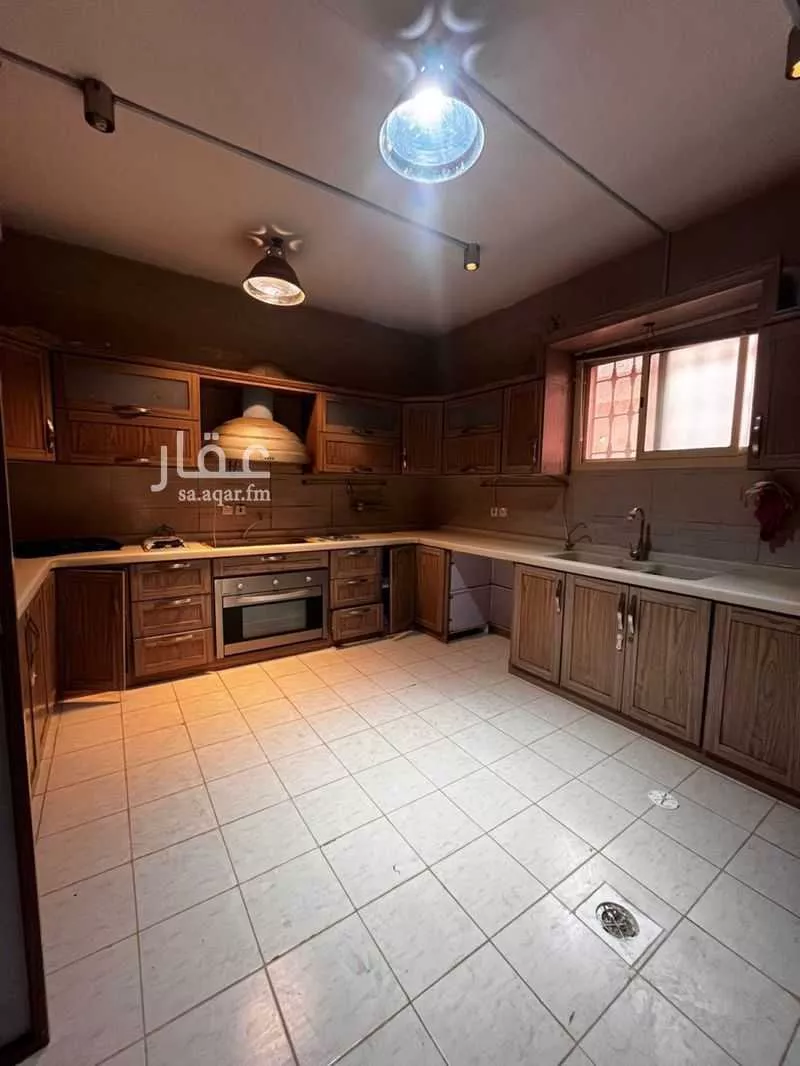 7 bedroom villa in Dhahrat Namar, Riyadh 13