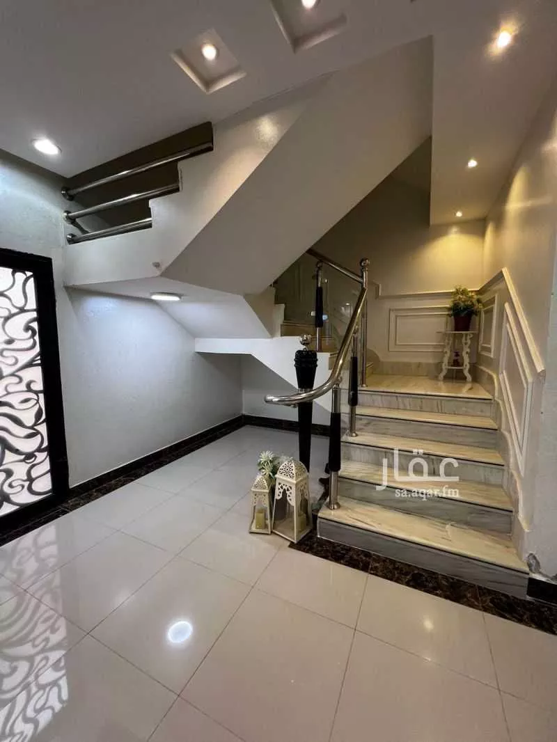 فيلا 5 غرف في العارض 3