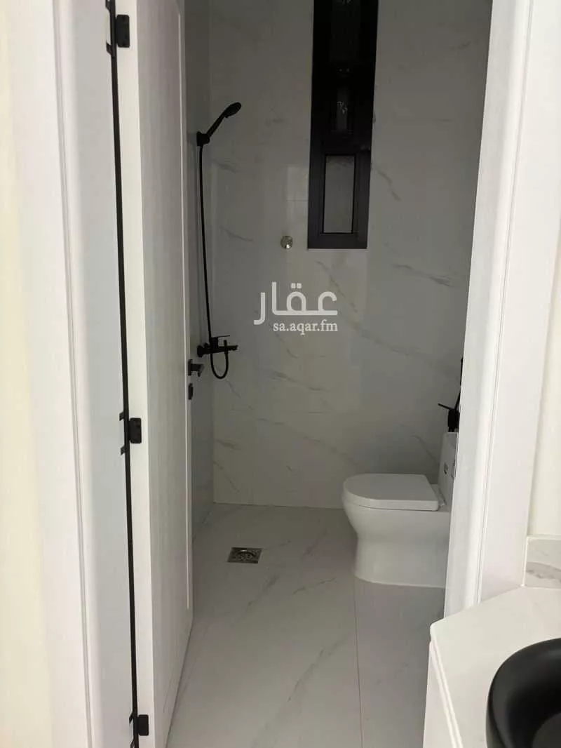 شقة 4 غرف في السعادة 5