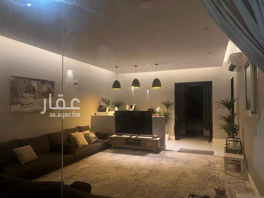 فيلا 6 غرف في الروضة 2