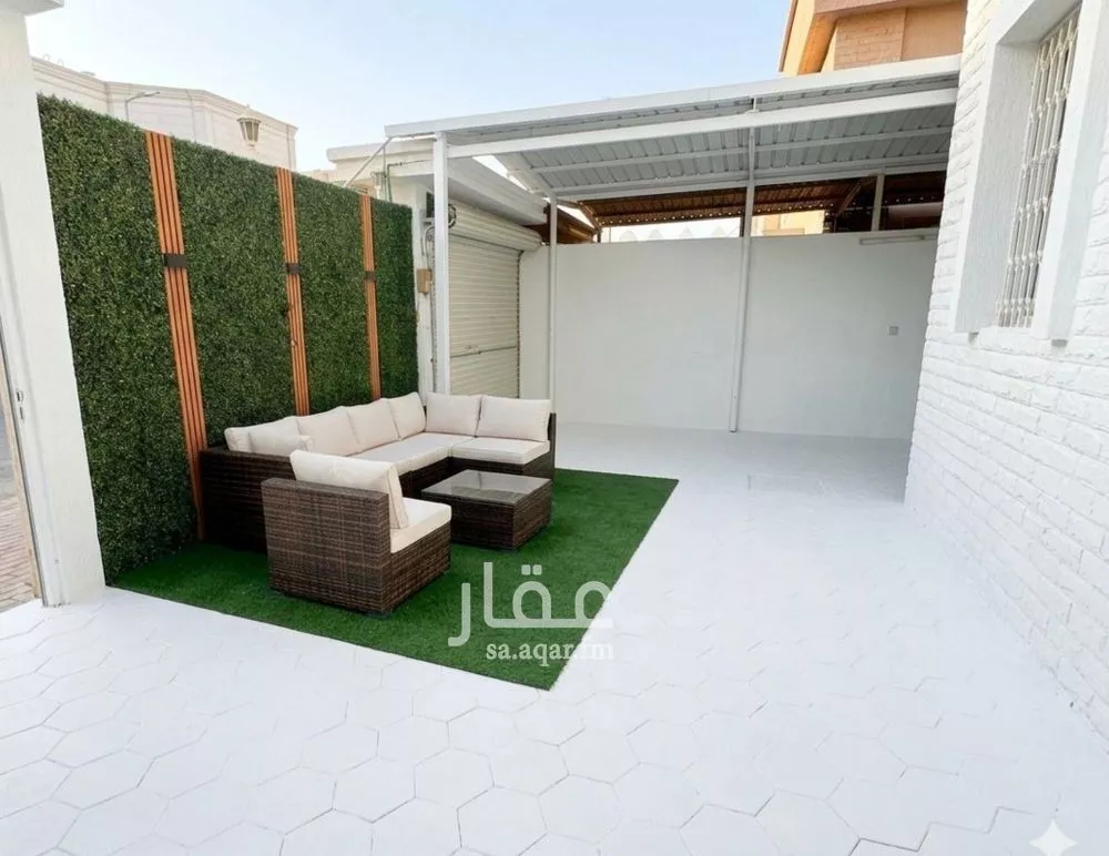 فيلا 5 غرف في الملك فهد 5