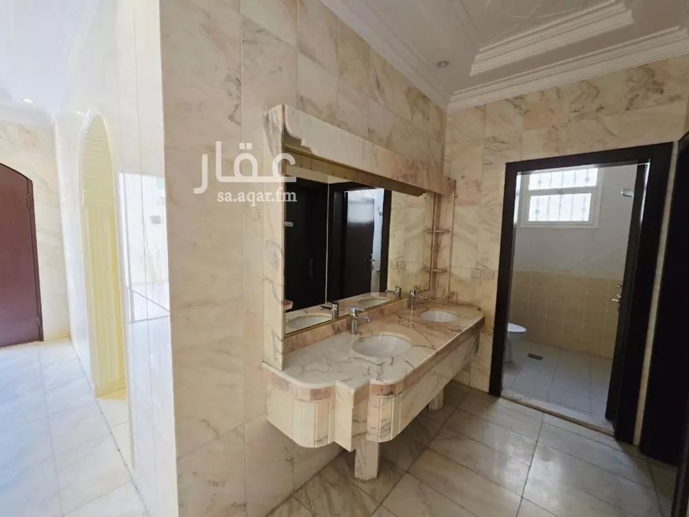 4 bedroom villa in An Nafal, Riyadh 16