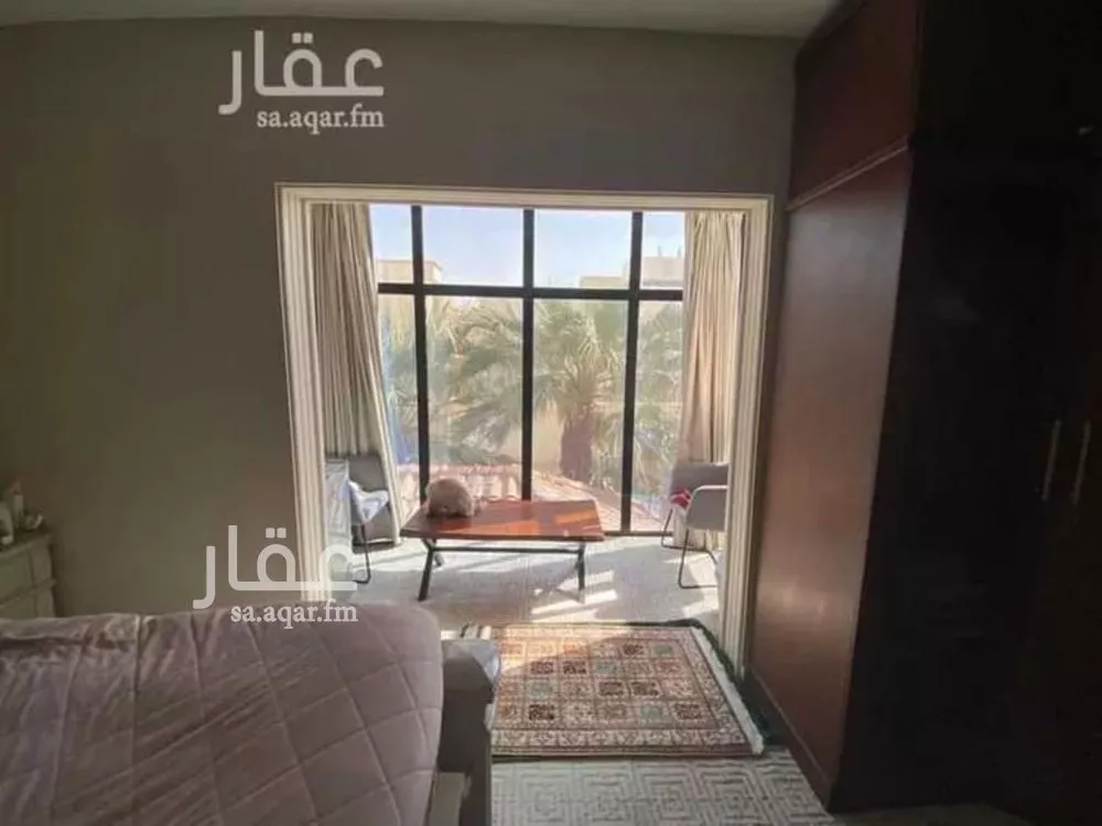 فيلا 5 غرف في عرقة 5