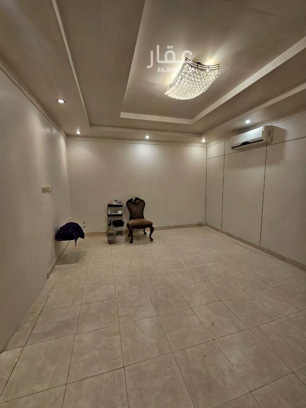 فيلا 8 غرف في الياسمين 3