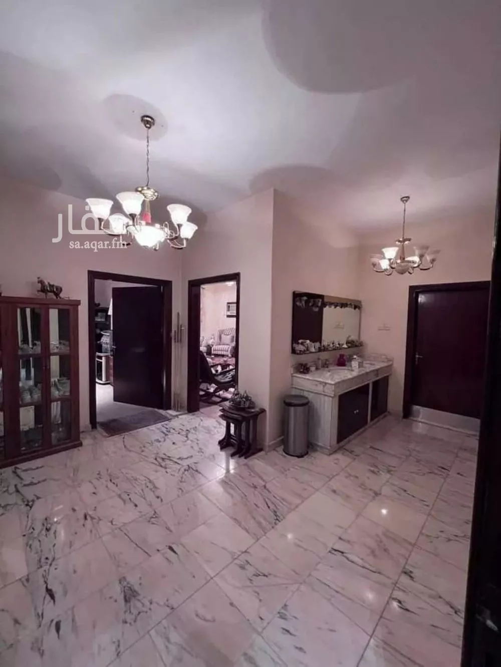 فيلا 9 غرف في الروضة 4