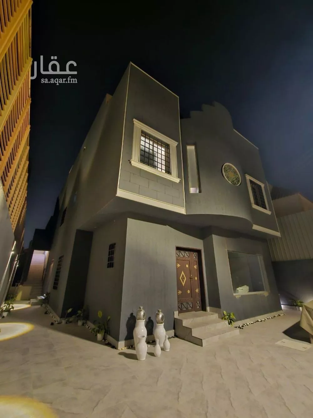 فيلا 8 غرف في الياسمين 1