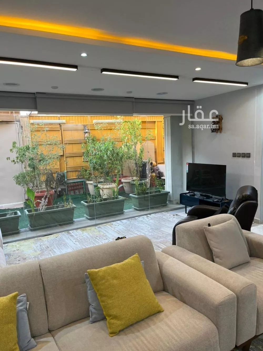 فيلا 5 غرف في الفيحاء 4