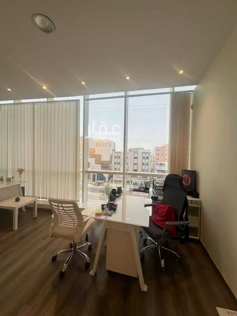 24 bedroom office in Al Faisaliyyah, Jeddah 8