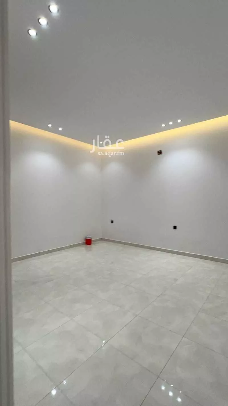 فيلا 6 غرف في الجنادرية 4