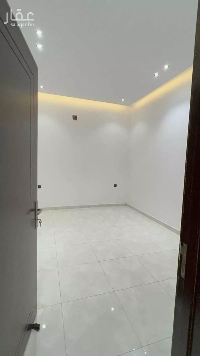 فيلا 6 غرف في الجنادرية 5