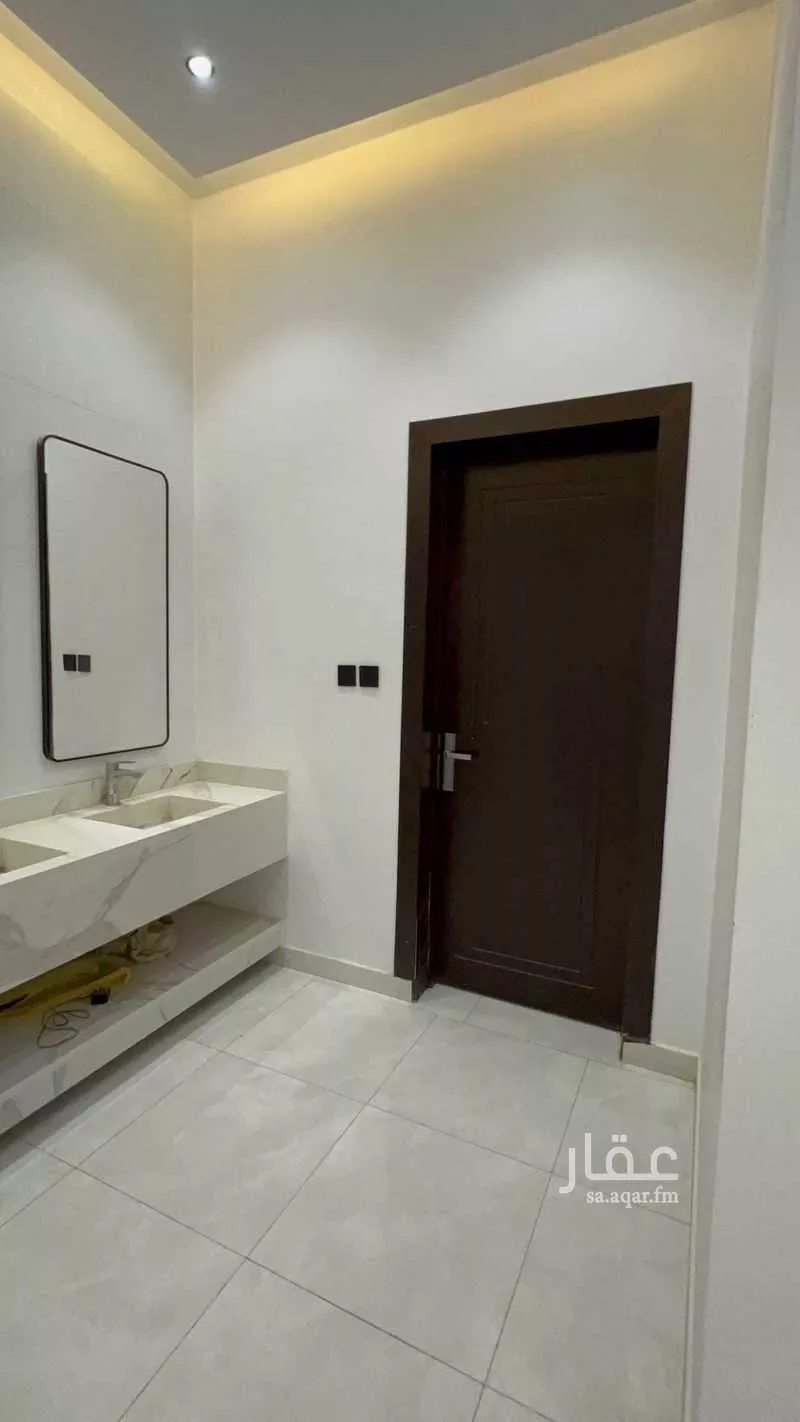 فيلا 6 غرف في الجنادرية 3