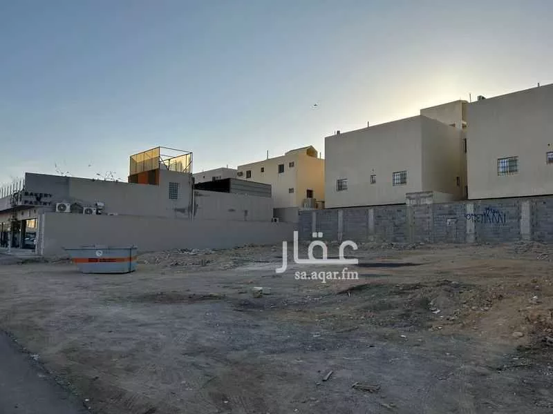 أرض 900 م² في طويق 3