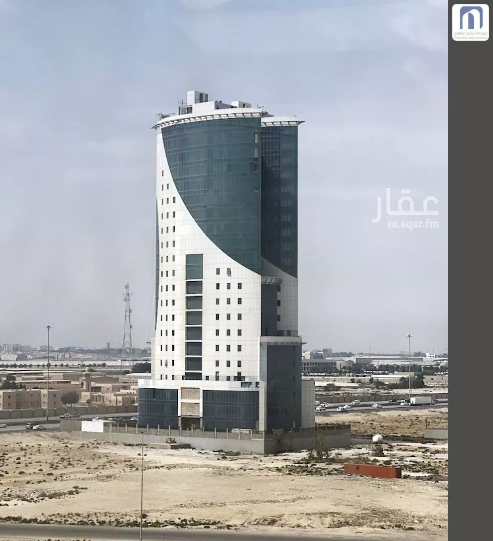 عمارة 3000 م² في القشلة