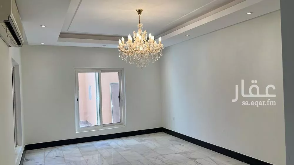 فيلا 5 غرف في الملقا 5