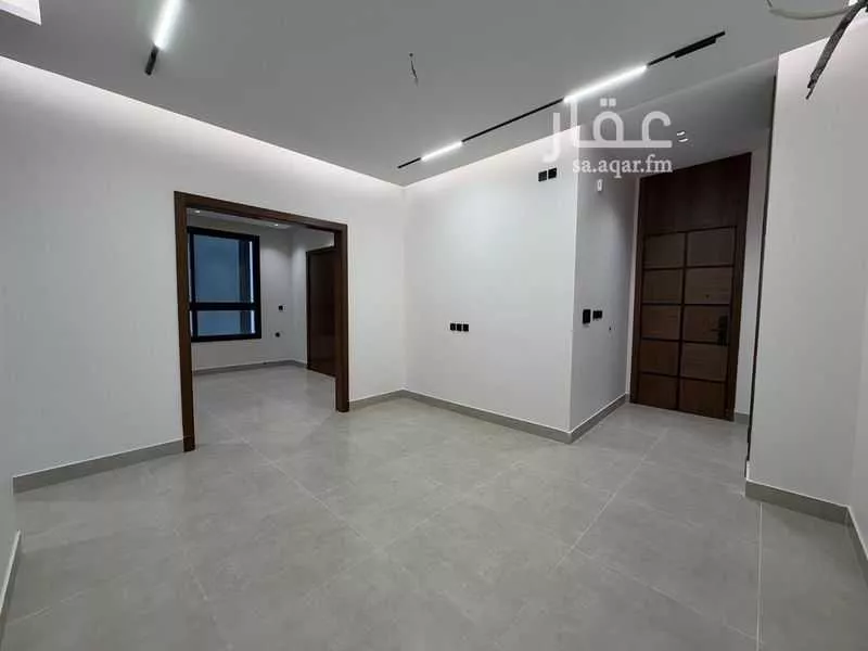 شقة 5 غرف في الواحة 4