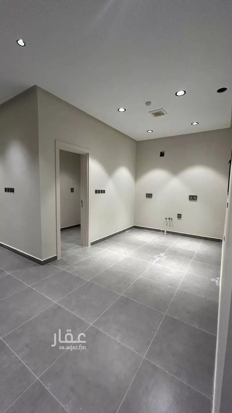 شقة 4 غرف في السعادة 5