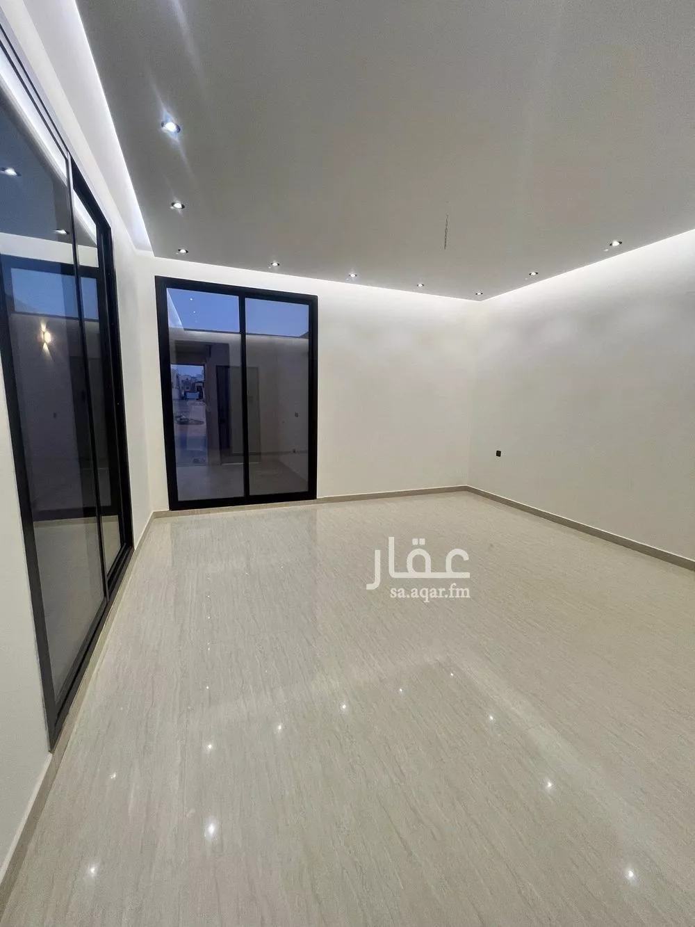 فيلا 5 غرف في طويق 3