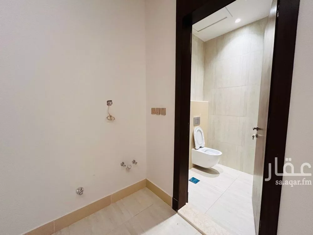 3 bedroom apartment in Al Mahdiyyah 4