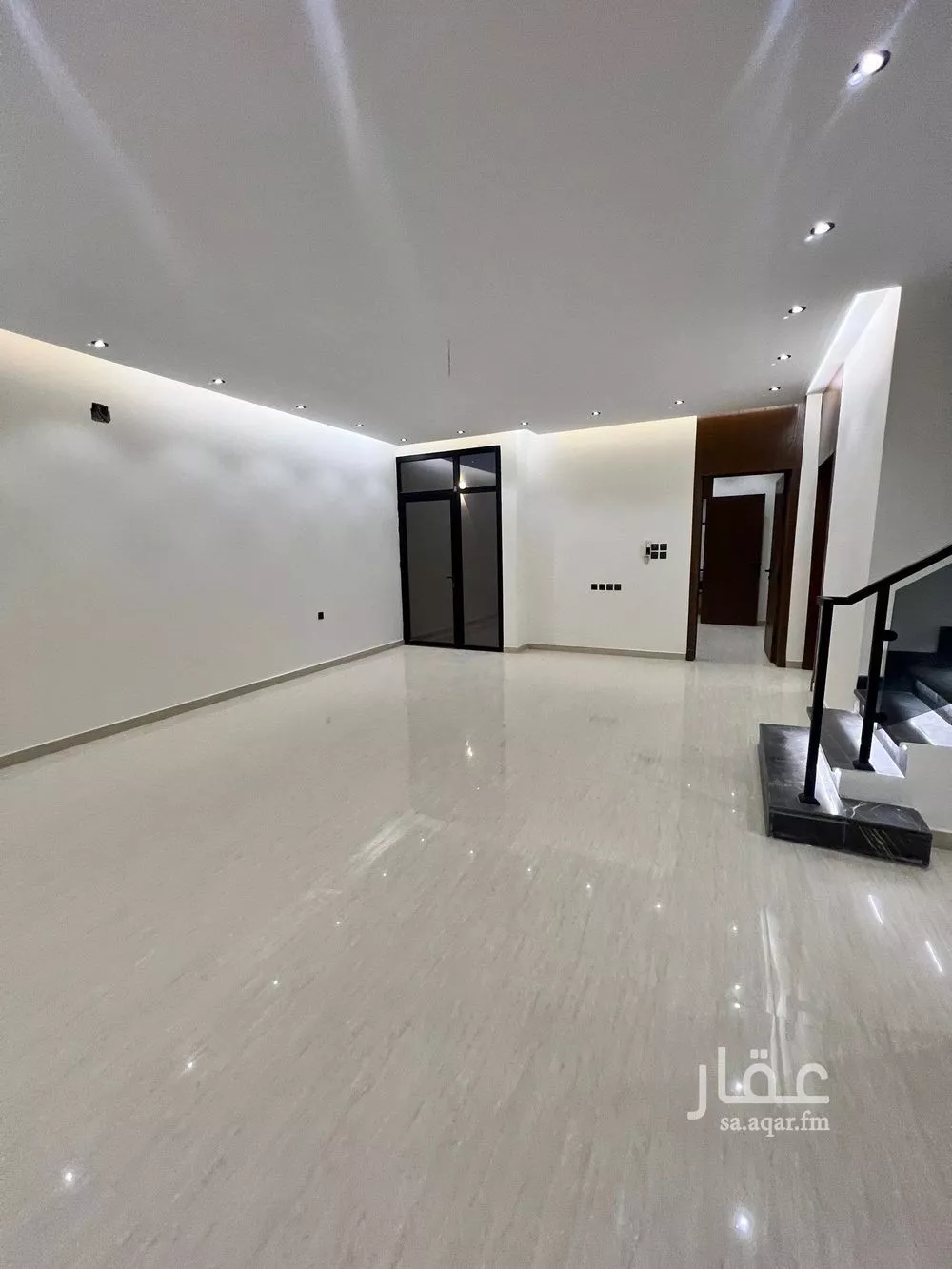 فيلا 5 غرف في طويق 4