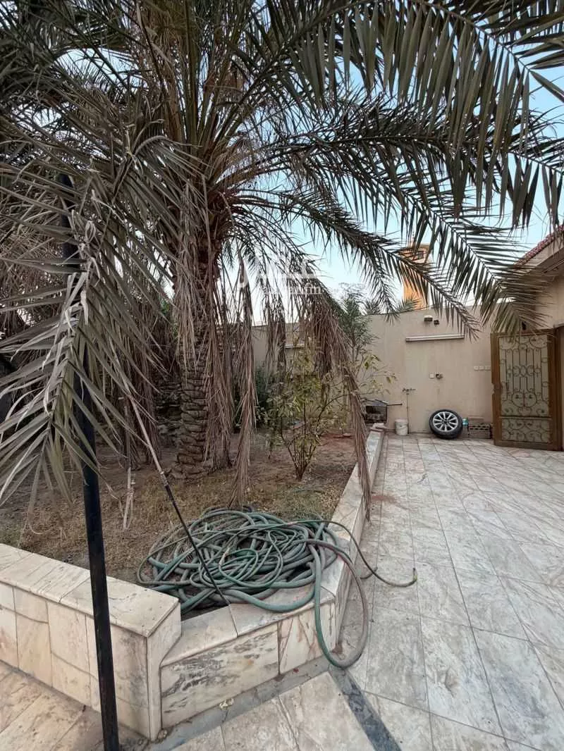 land in Al Farouq, Riyadh 7