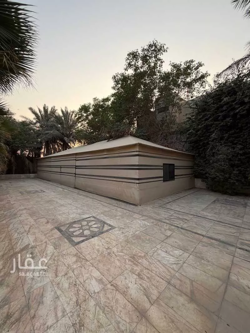 أرض 348 م² في الصناعية 4