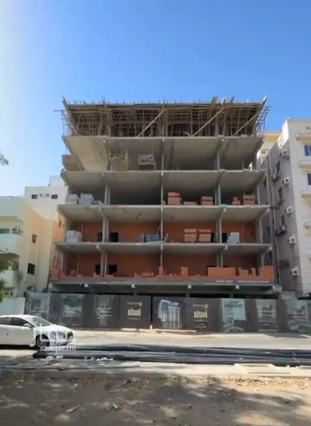 شقة 6 غرف في العزيزية 2