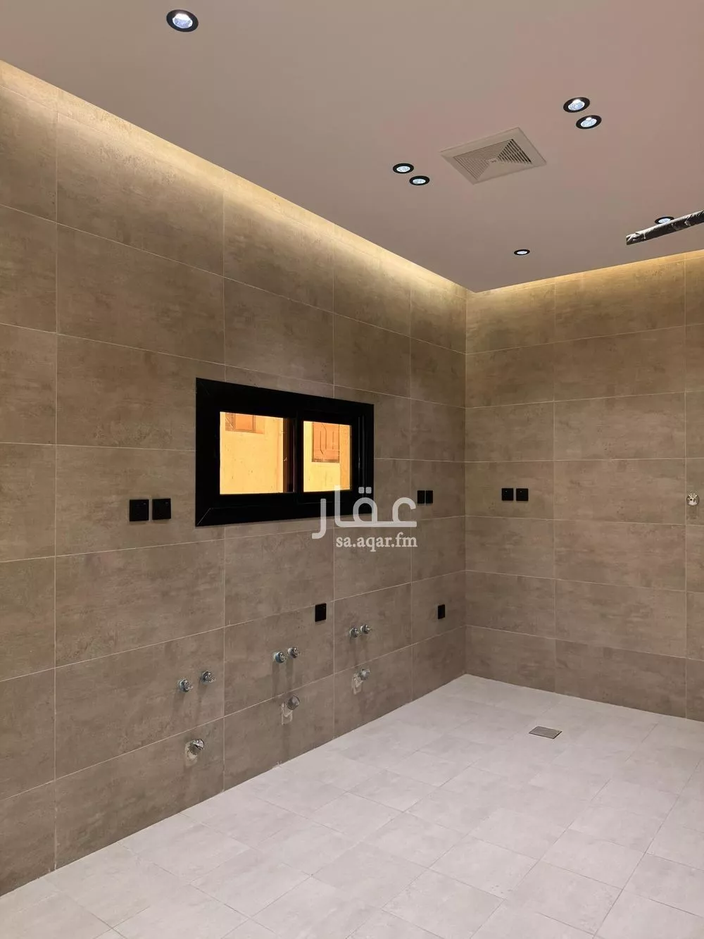 شقة 4 غرف في الروضة 5