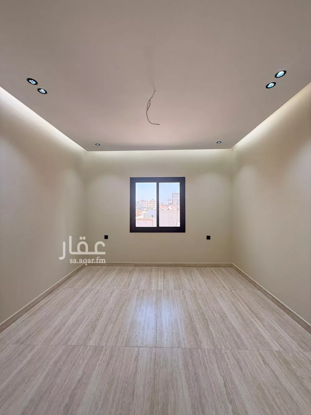 شقة 4 غرف في الروضة 3